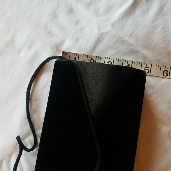 La Regale Black Velvet/Satin Clutch - Picture 6 of 9